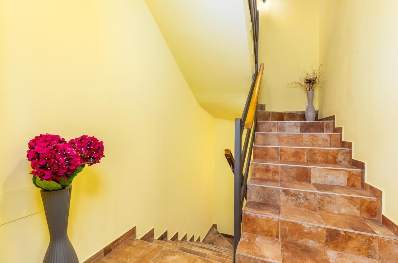 Apartmani Monte Pula Exterior photo