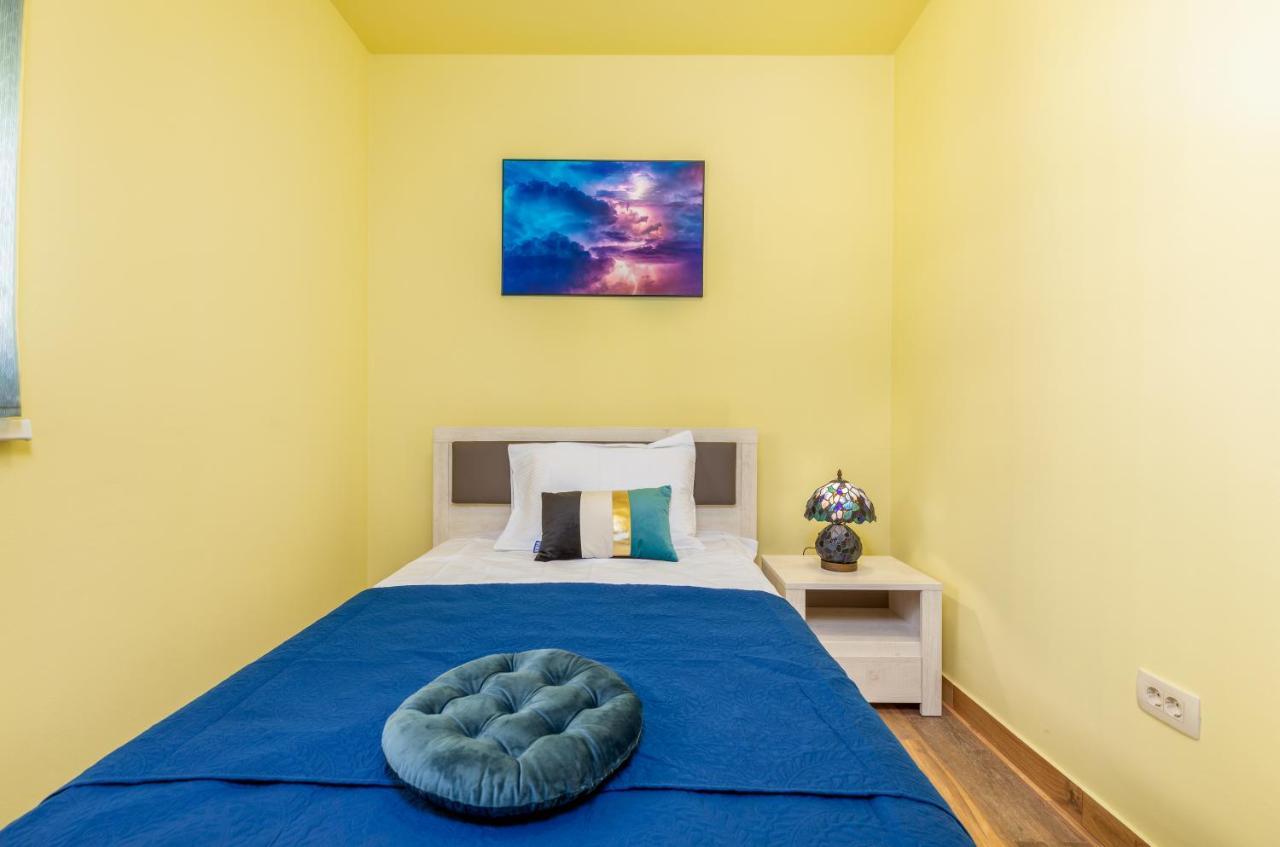 Apartmani Monte Pula Exterior photo